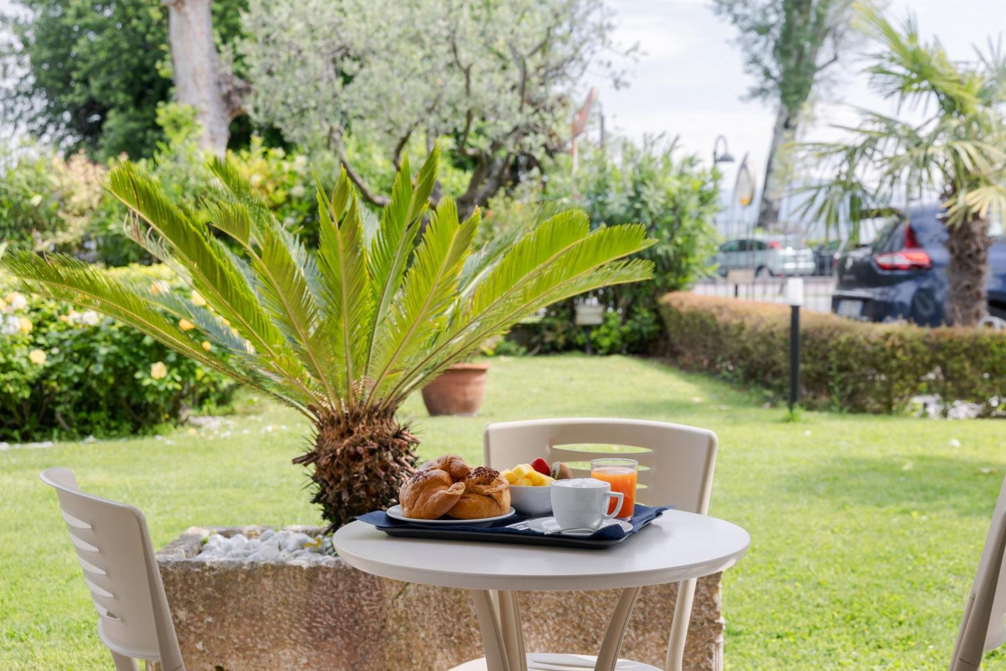 Hotel Arena Sirmione Exterior foto