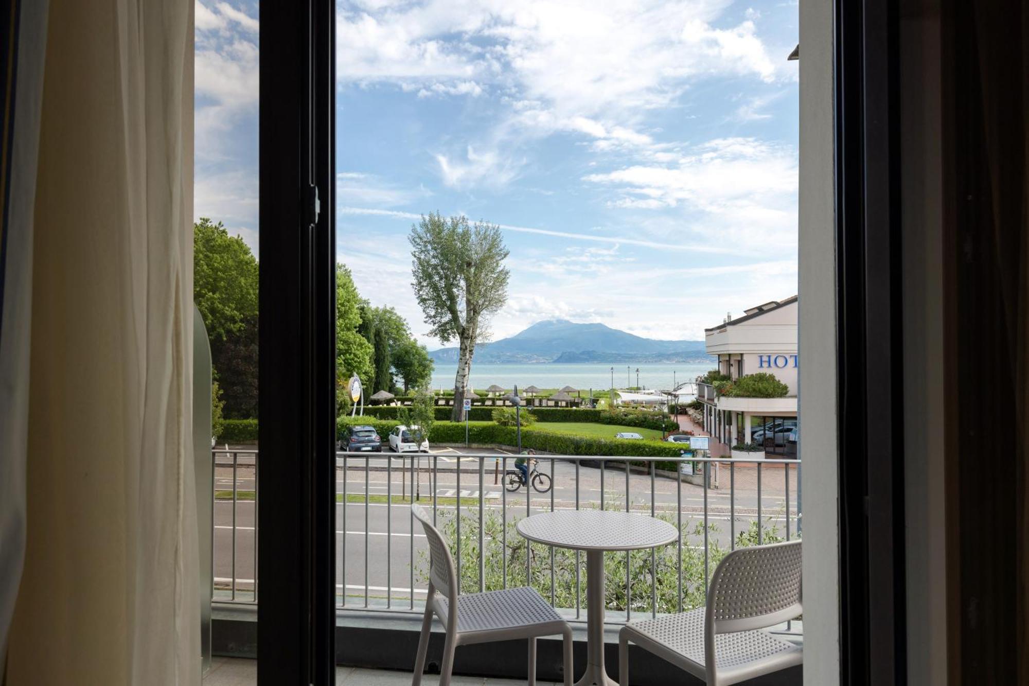 Hotel Arena Sirmione Exterior foto