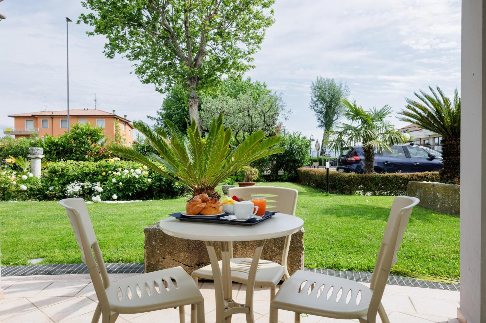 Hotel Arena Sirmione Exterior foto