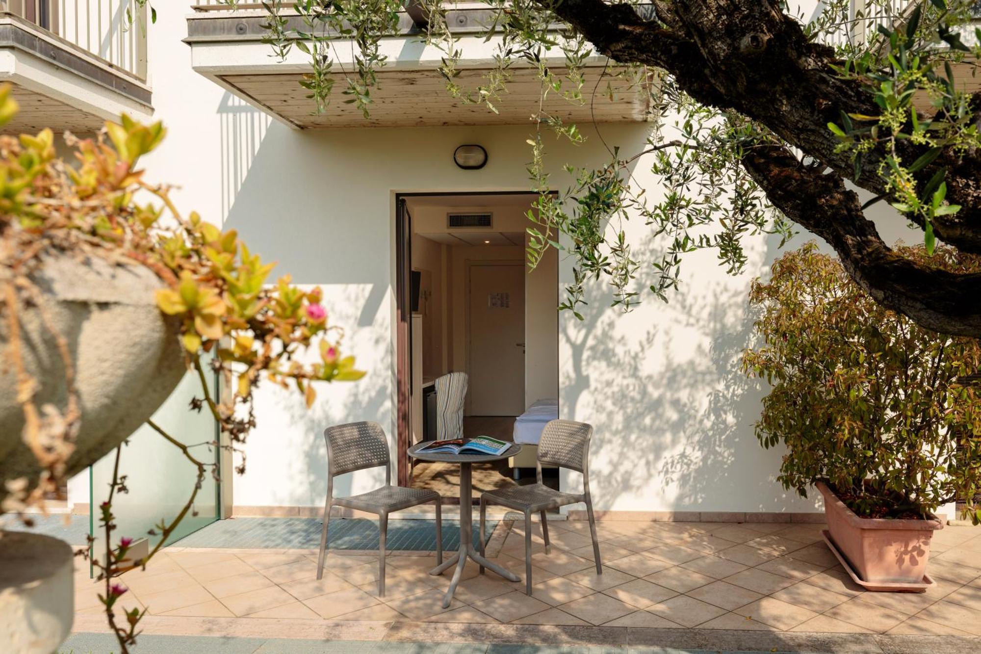 Hotel Arena Sirmione Exterior foto