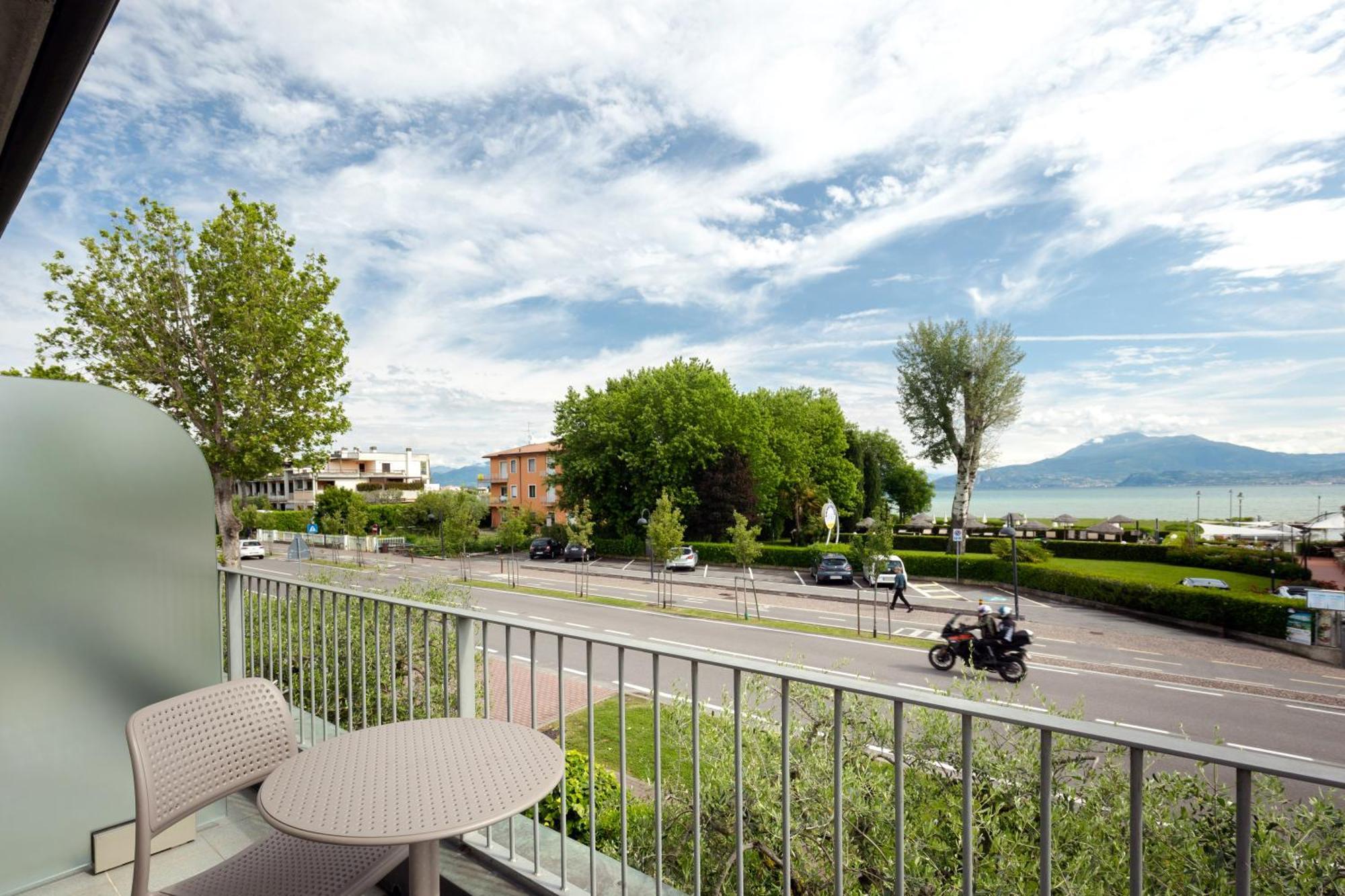 Hotel Arena Sirmione Exterior foto