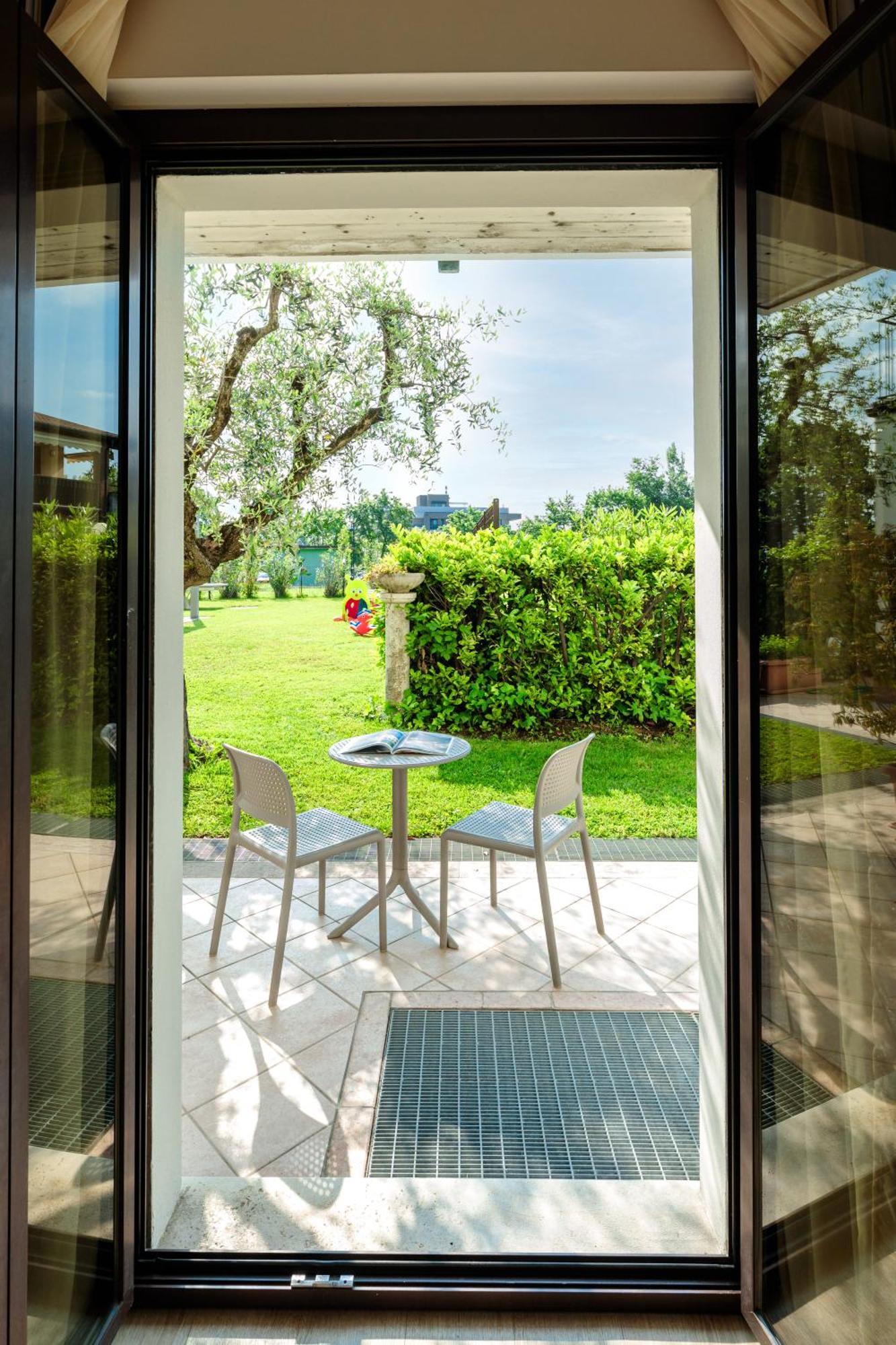 Hotel Arena Sirmione Exterior foto