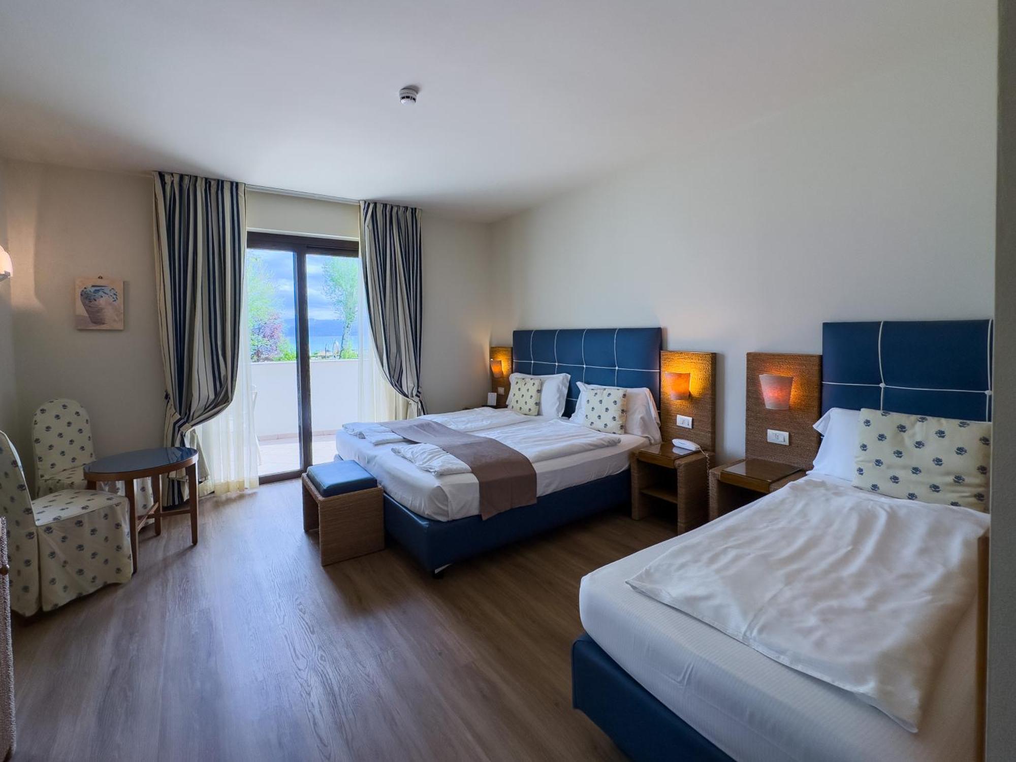 Hotel Arena Sirmione Exterior foto